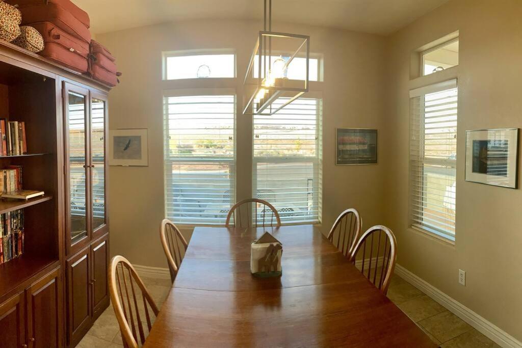 Local View Pet Friendly Boat Parking Close To Antelope Canyon Horseshoebend 페이지 외부 사진